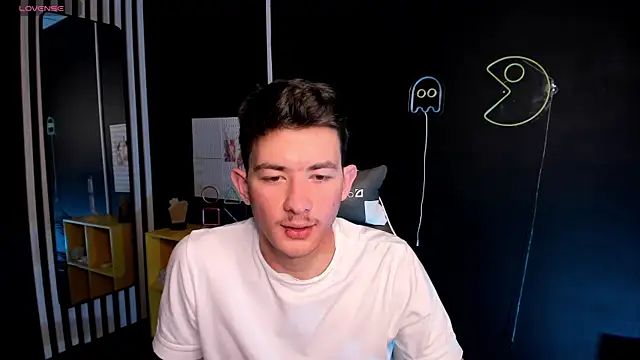 Danny  Magic online show from March 16, 2025, 1:38 pm