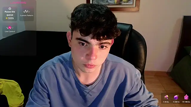 Snapshot of lukeboyce33 chatting on March 18, 2026, 4:04 am lukeboyce33 online show from March 18, 2026, 4:04 am