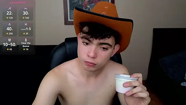 Snapshot of lukeboyce33 chatting on March 16, 2026, 6:21 pm lukeboyce33 online show from March 16, 2026, 6:21 pm