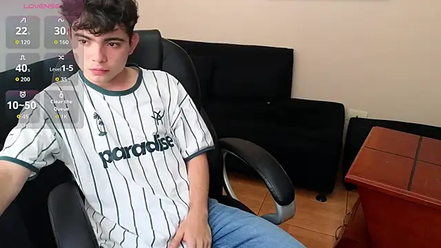 Snapshot of lukeboyce33 chatting on February 23, 2026, 8:20 pm lukeboyce33 online show from February 23, 2026, 8:20 pm