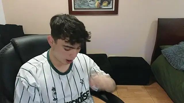 Snapshot of lukeboyce33 chatting on March 14, 2026, 11:22 pm lukeboyce33 online show from March 14, 2026, 11:22 pm