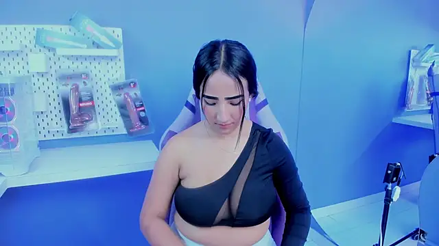 Alice 26  online show from February 17, 2026, 1:52 pm