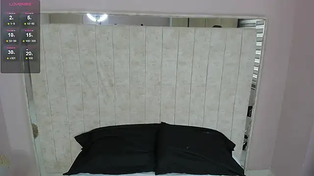 Alice 26  online show from September 8, 2025, 8:30 pm