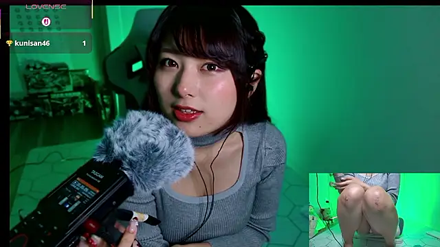 miharu01 online show from December 4, 2025, 9:47 pm