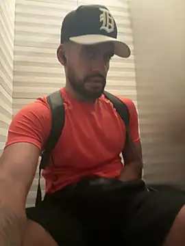 Leon  Hart  online show from July 10, 2026, 7:58 pm