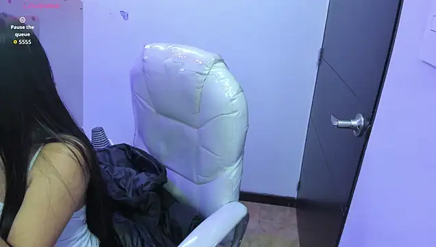 Snapshot of Pretty_Johnson_ chatting on March 12, 2026, 11:36 am Pretty Johnson online show from March 12, 2026, 11:36 am