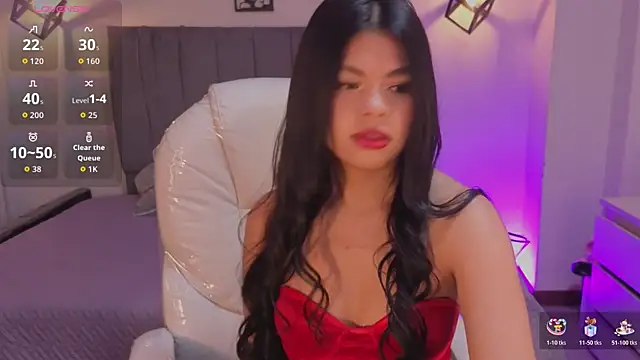 Pretty Johnson  online show from July 8, 2026, 3:08 am