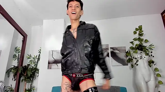 Giotrashy online show from April 23, 2026, 2:51 pm