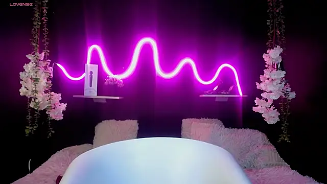 Hairydoll  online show from March 15, 2025, 1:52 am