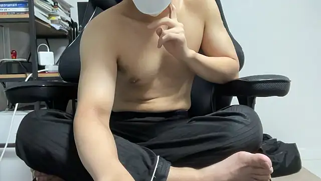 assrkjs1010 online show from February 7, 2026, 12:57 pm