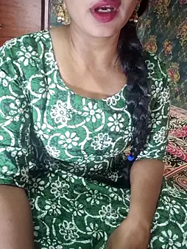 Snapshot of Shalini_telugu09 chatting on February 8, 2026, 10:46 am Shalini telugu09 online show from February 8, 2026, 10:46 am