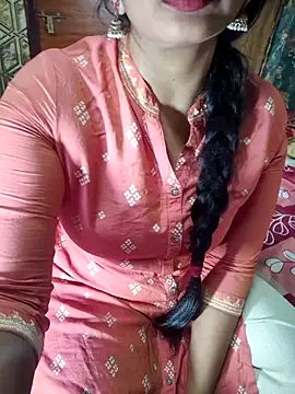 Snapshot of Shalini_telugu09 chatting on March 10, 2026, 10:52 am Shalini telugu09 online show from March 10, 2026, 10:52 am