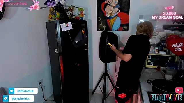 adam angelssss online show from November 11, 2025, 4:40 am