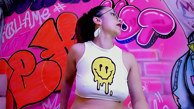 AngelinaBlanc  online show from September 10, 2025, 11:53 am