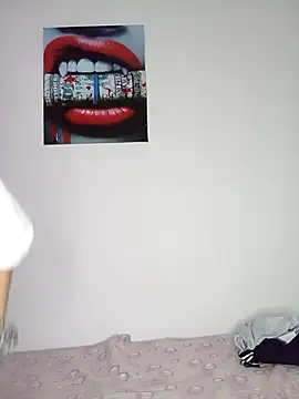 Krbaby2025 online show from March 30, 2026, 2:13 am