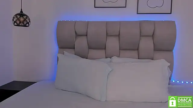 Snapshot of Hanna_Evans__ chatting on May 29, 2026, 1:06 pm Hanna Evans online show from May 29, 2026, 1:06 pm