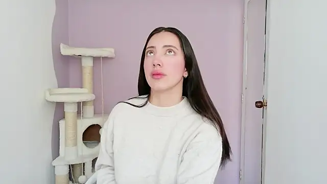 Rebbecawhite meow online show from February 7, 2026, 4:48 pm