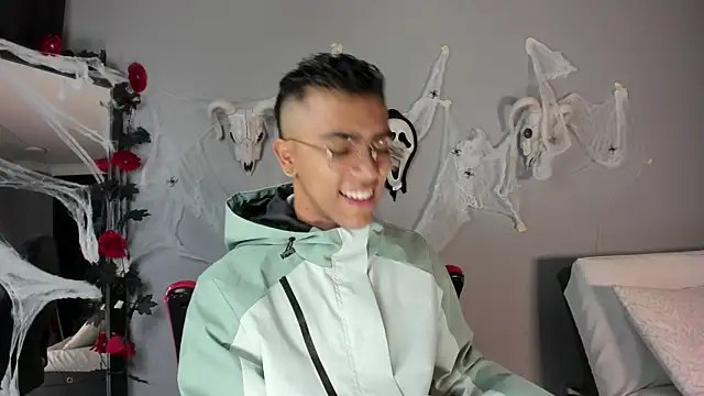 Colstorw  online show from October 30, 2025, 10:35 am