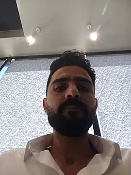 Medoooooo973847 online show from June 14, 2026, 11:44 am