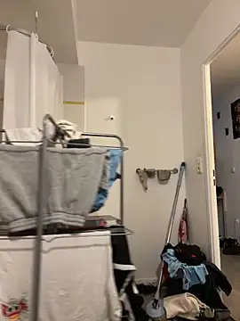 Renoirmonter online show from November 26, 2025, 10:32 pm