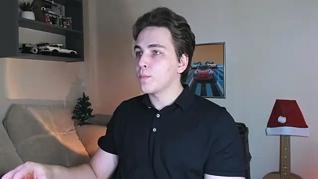 Snapshot of Eric_ether chatting on December 21, 2025, 9:37 pm Eric ether online show from December 21, 2025, 9:37 pm