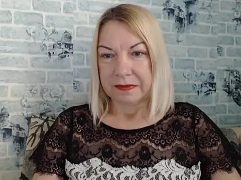 Lillia Ray online show from September 13, 2025, 7:52 am