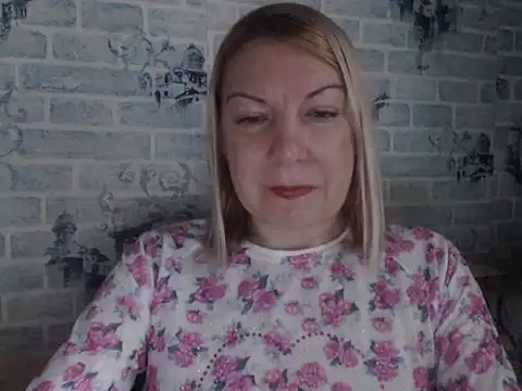 Lillia Ray online show from November 27, 2025, 7:31 am