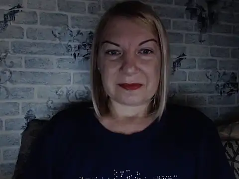 Lillia Ray online show from October 10, 2025, 6:03 am