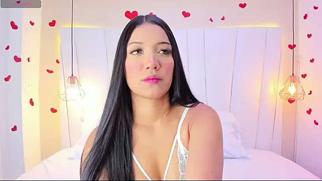 Snapshot of KarolHilton chatting on November 28, 2025, 3:17 am KarolHilton online show from November 28, 2025, 3:17 am