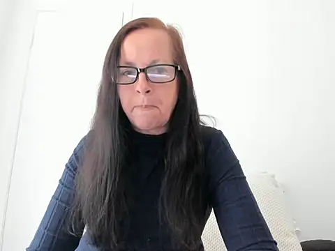 peachgoddess online show from May 6, 2026, 1:48 pm