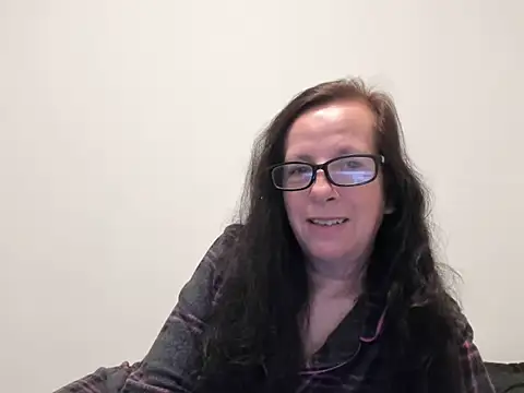 peachgoddess online show from April 21, 2026, 3:24 am