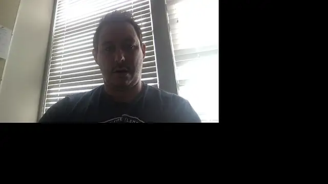 danejackson2025 online show from May 5, 2026, 4:32 pm