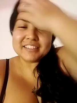 Snapshot of DianaGom chatting on February 12, 2026, 10:42 pm DianaGom online show from February 12, 2026, 10:42 pm