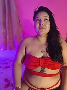 Snapshot of DianaGom chatting on February 8, 2026, 10:46 am DianaGom online show from February 8, 2026, 10:46 am