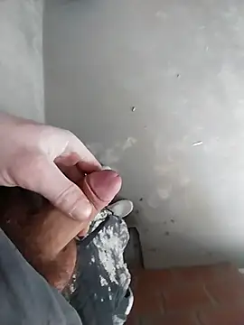 Snapshot of MaksDzubaV chatting on February 21, 2026, 11:56 am MaksDzubaV online show from February 21, 2026, 11:56 am