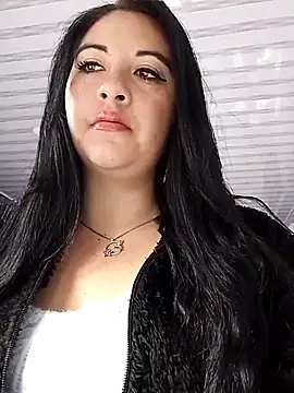 melisamoon  online show from March 19, 2025, 3:51 pm