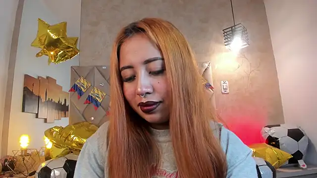 kailinmoonx online show from June 17, 2026, 12:59 pm