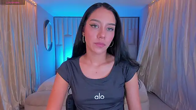 Snapshot of AmaliaCrus chatting on February 5, 2026, 8:04 pm AmaliaCrus online show from February 5, 2026, 8:04 pm