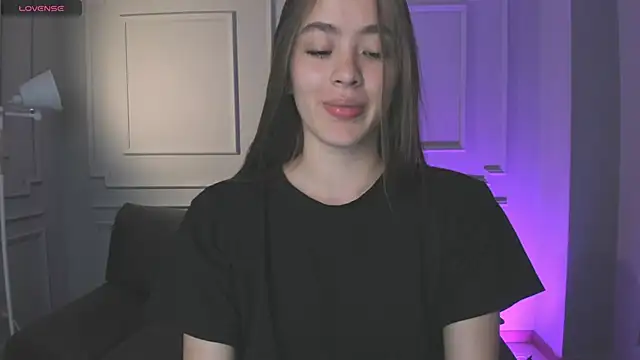 MaiaCollins online show from October 12, 2025, 5:36 pm