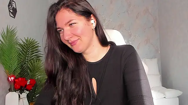 babyisperfect online show from October 19, 2025, 3:09 am