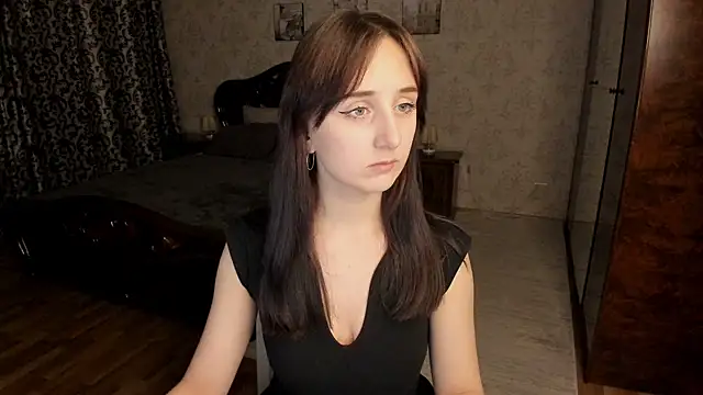 JulietMonli online show from October 29, 2025, 11:42 am