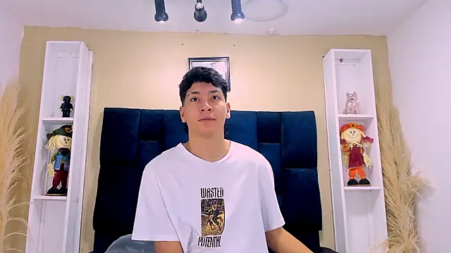 Snapshot of Jhojan_twink chatting on October 6, 2025, 12:06 pm Jhojan twink online show from October 6, 2025, 12:06 pm