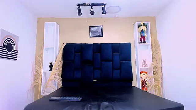 Snapshot of Jhojan_twink chatting on October 3, 2025, 12:17 pm Jhojan twink online show from October 3, 2025, 12:17 pm