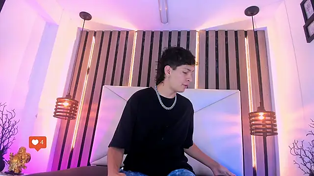 Snapshot of Jhojan_twink chatting on November 11, 2025, 2:12 pm Jhojan twink online show from November 11, 2025, 2:12 pm