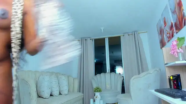 Snapshot of karol_f00x chatting on February 8, 2026, 12:19 am karol f00x online show from February 8, 2026, 12:19 am