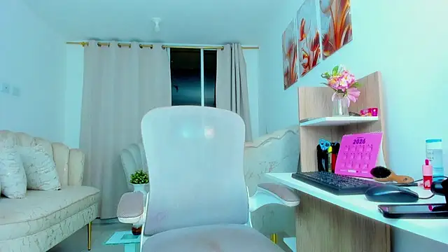 Snapshot of karol_f00x chatting on February 14, 2026, 1:17 am karol f00x online show from February 14, 2026, 1:17 am