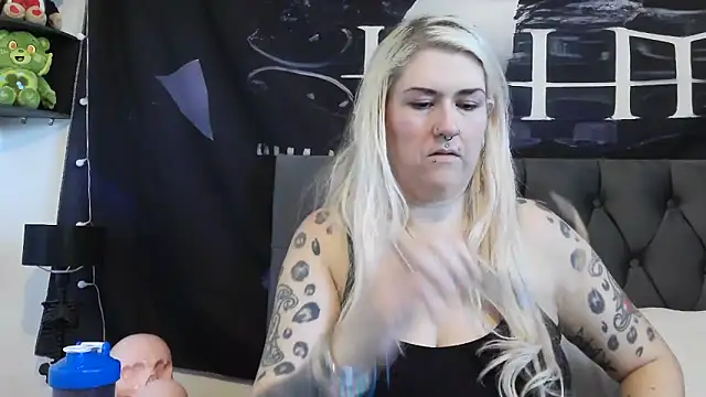 Sizzling Indie36 online show from November 2, 2025, 3:39 pm