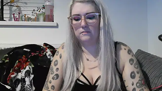 Sizzling Indie36 online show from October 18, 2025, 10:12 pm