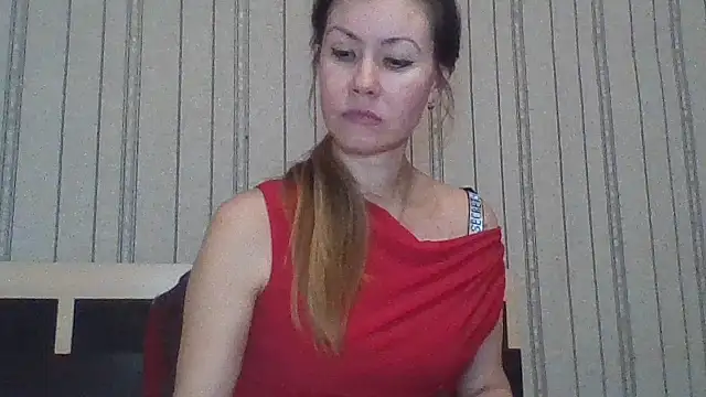 Eva Neon online show from September 15, 2025, 3:56 pm