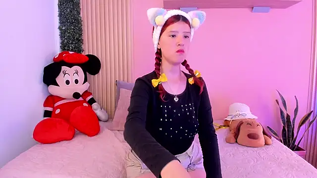 Sophie joyy online show from September 19, 2025, 5:06 pm